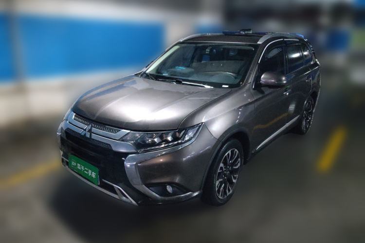 Used Mitsubishi Outlander 2020 2.4L 4x4 Zhi Xiang Edition 5 Seats Guazi used car, China used car export, Used car for sale, Used cars, Cheapest cars for sale