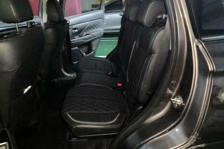 Used Mitsubishi Outlander 2020 2.4L 4x4 Zhi Xiang Edition 5 Seats Left Rear Seat