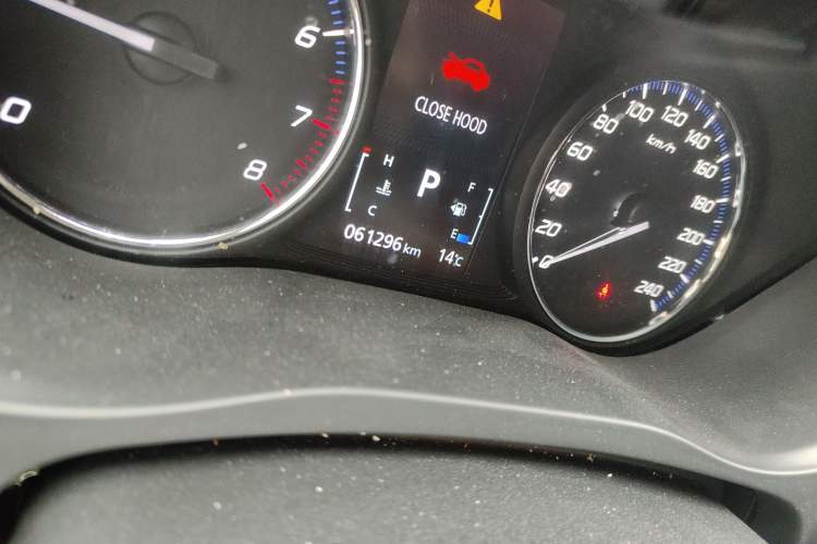 Used Mitsubishi Outlander 2020 2.0L Two-Wheel Drive Enjoyment Version 5 Seats Odometer Close Up