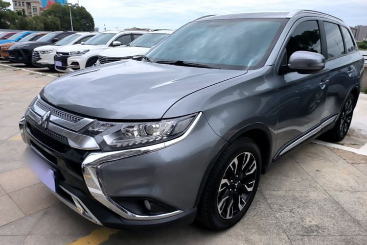 Used Mitsubishi Outlander 2020 2.0L Two-Wheel Drive Enjoyment Version 5 Seats Guazi used car, China used car export, Used car for sale, Used  cars, Cheapest cars for sale