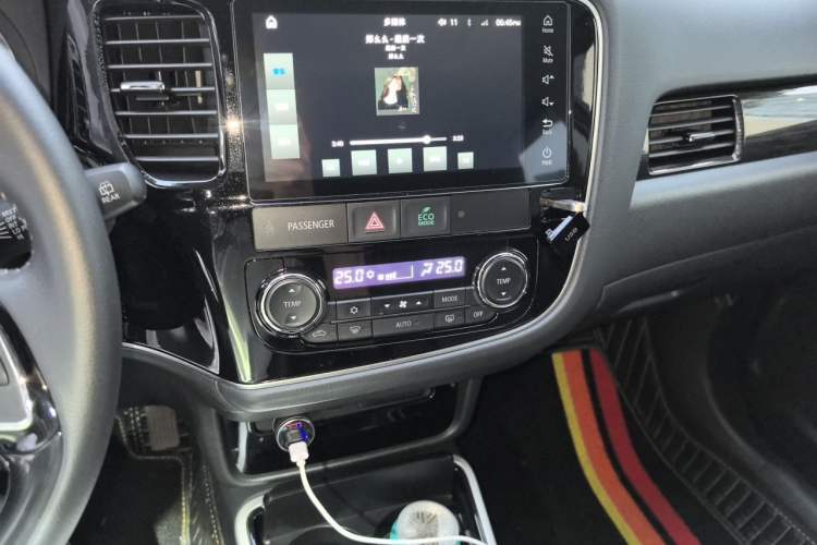 Used Mitsubishi Outlander 2020 2.0L Two-Wheel Drive Enjoyment Version 5 Seats Audio And AC Panel