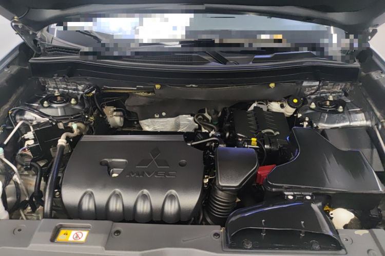 Used Mitsubishi Outlander 2020 2.0L Two-Wheel Drive Comfort Edition 7-Seater Engine Bay