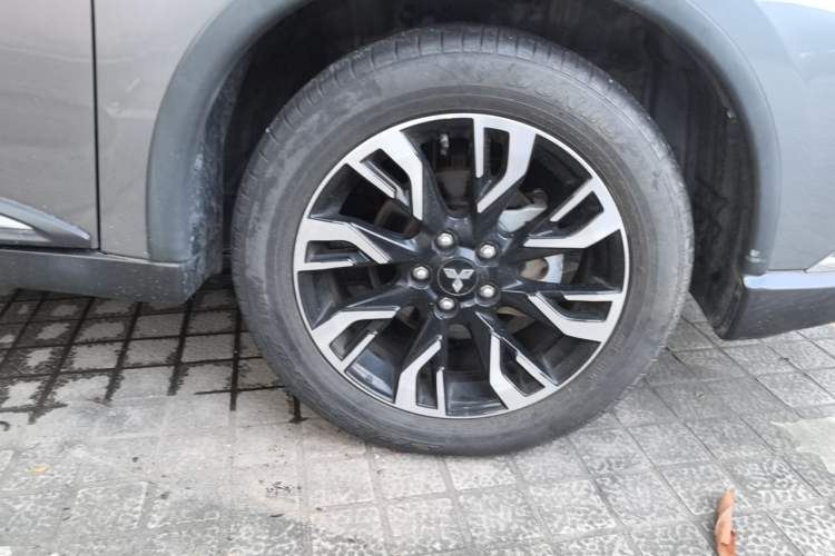 Used Mitsubishi Outlander 2020 2.0L Two-Wheel Drive Enjoyment Version 5 Seats Exterior 1