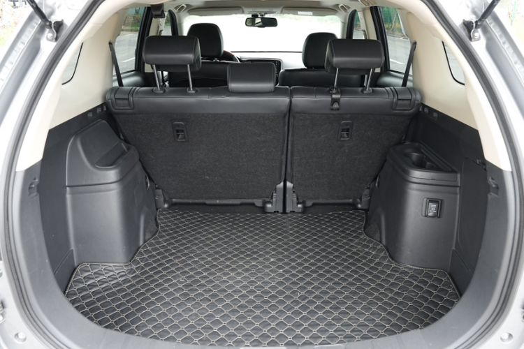 Used Mitsubishi Outlander 2020 2.0L Two-Wheel Drive Enjoyment Version 5 Seats Exterior 14