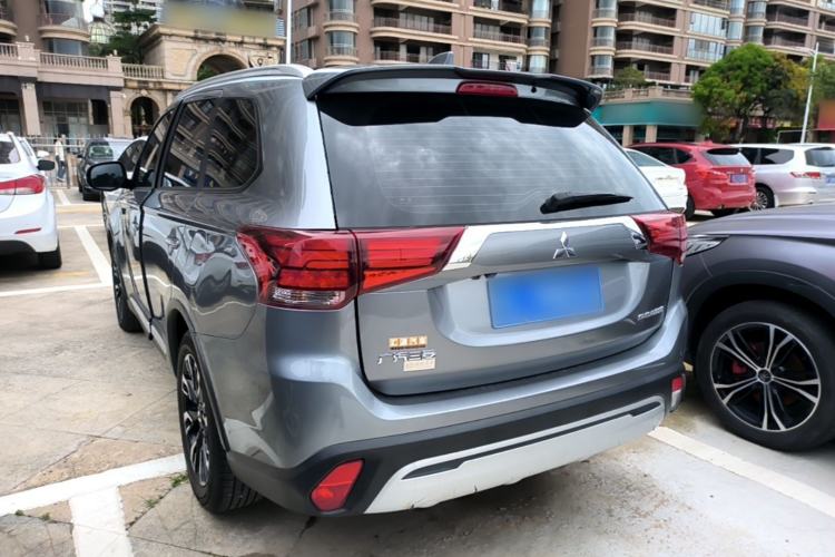 Used Mitsubishi Outlander 2020 2.0L Two-Wheel Drive Enjoyment Version 5 Seats Exterior 2