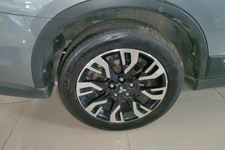 Used Mitsubishi Outlander 2020 2.4L 4x4 Zhi Xiang Edition 5 Seats Exterior 5