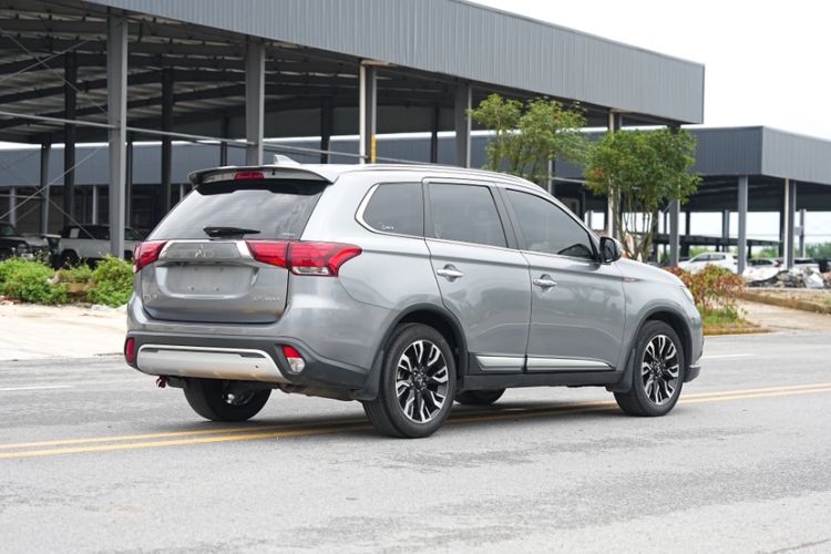 Used Mitsubishi Outlander 2020 2.0L Two-Wheel Drive Enjoyment Version 5 Seats Exterior 8
