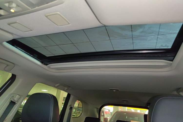 Used Mitsubishi Outlander 2020 2.4L 4x4 Zhi Xiang Edition 5 Seats Headliner