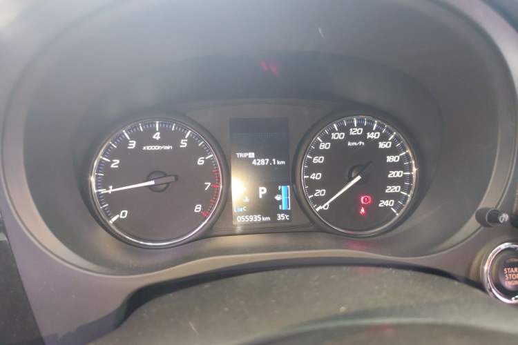 Used Mitsubishi Outlander 2020 2.0L Two-Wheel Drive Enjoyment Version 5 Seats Instrument Cluster