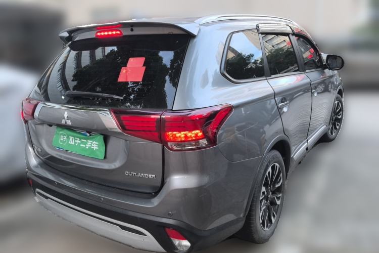 Used Mitsubishi Outlander 2020 2.0L Two-Wheel Drive Enjoyment Version 5 Seats Rear Right 45 Deg
