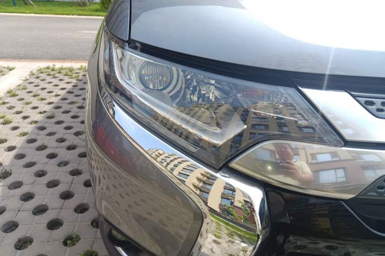 Used Mitsubishi Outlander 2020 2.0L Two-Wheel Drive Enjoyment Version 5 Seats Right Front Headlight