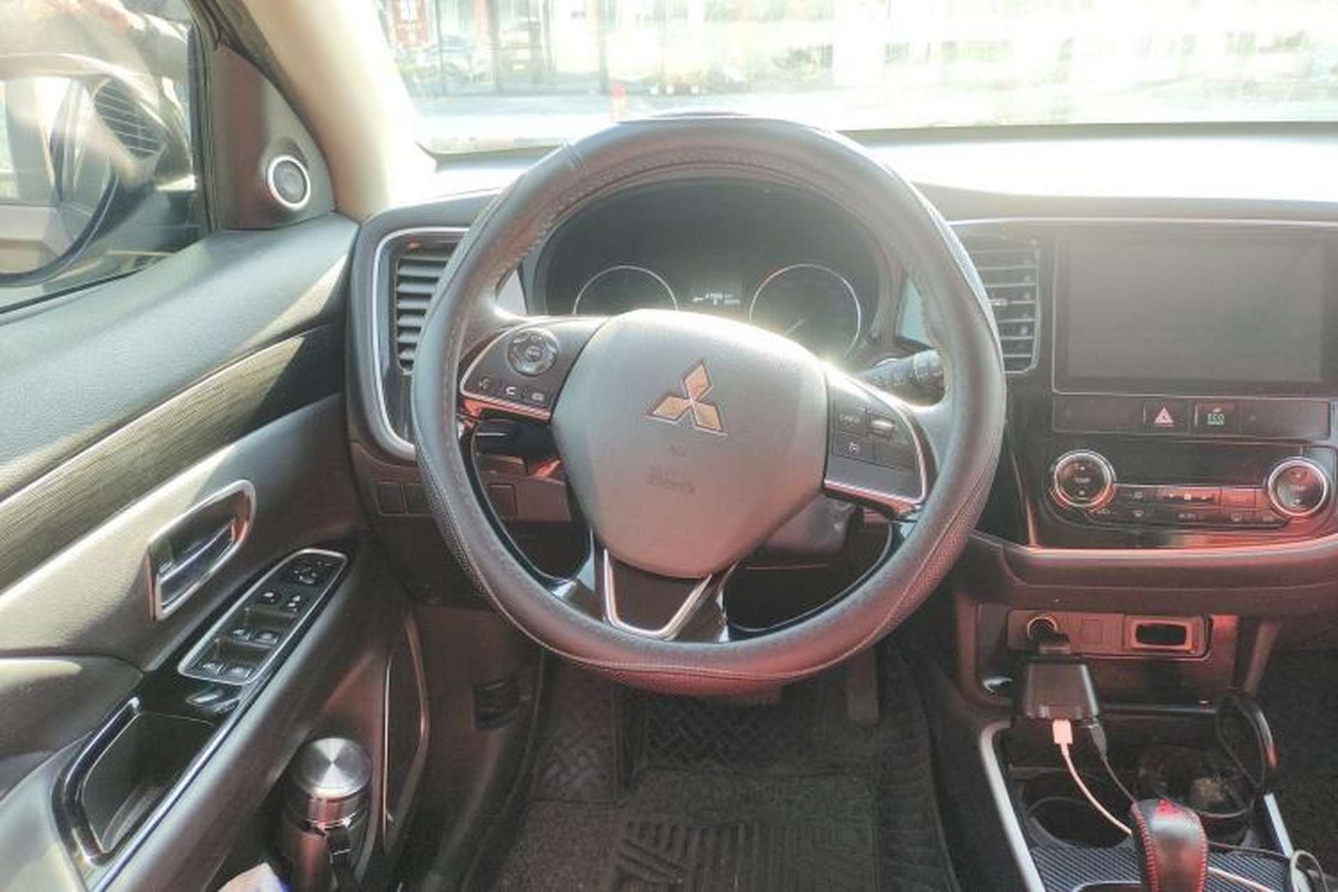 Used Mitsubishi Outlander 2020 2.0L Two-Wheel Drive Enjoyment Version 5 Seats Steering Wheel