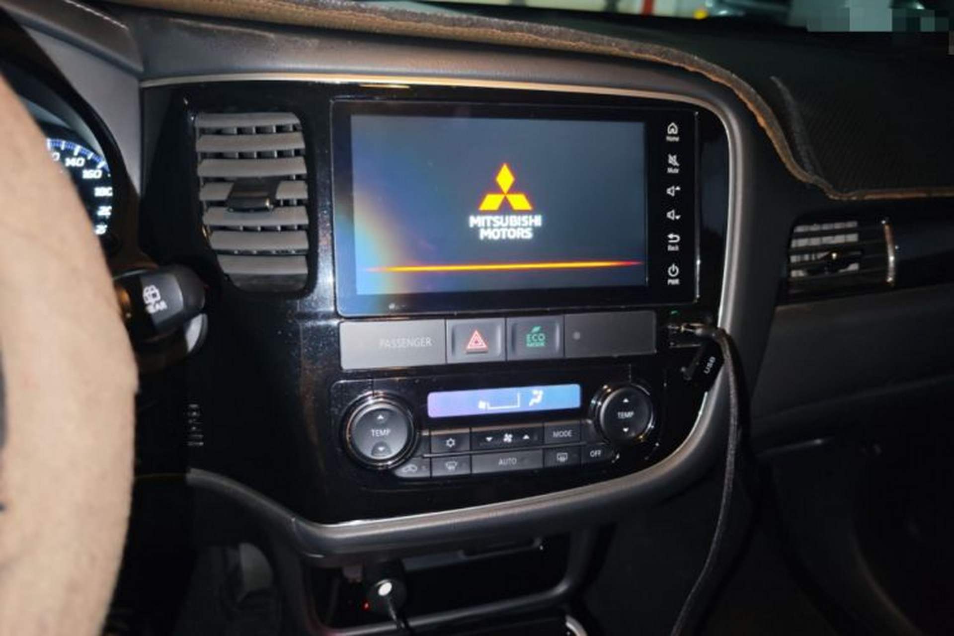 Used Mitsubishi Outlander 2020 2.0L Two-Wheel Drive Enjoyment Version 5 Seats Audio And AC Panel