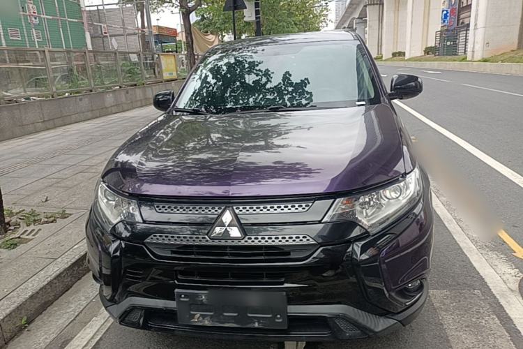 Used Mitsubishi Outlander 2020 2.0L Two-Wheel Drive Comfort Edition 5 Seats Front