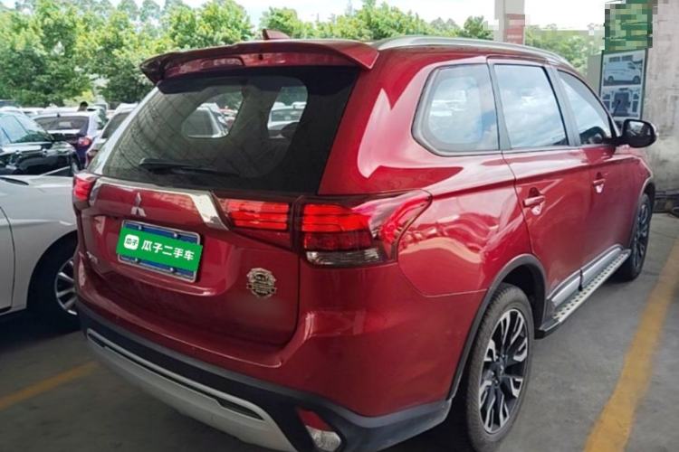 Used Mitsubishi Outlander 2020 2.0L Two-Wheel Drive Enjoyment Version 5 Seats Rear Right 45 Deg