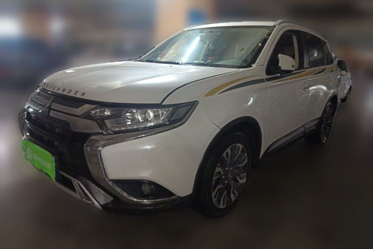 Used Mitsubishi Outlander 2020 2.0L Two-Wheel Drive Comfort Edition 7-Seater Guazi used car, China used car export, Used car for sale, Used  cars, Cheapest cars for sale