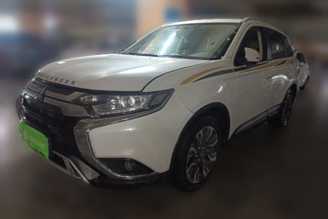 Used Mitsubishi Outlander 2020 2.0L Two-Wheel Drive Comfort Edition 7-Seater
