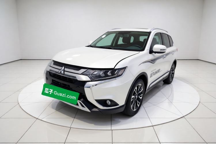 Used Mitsubishi Outlander 2020 2.4L 4x4 Zhi Xiang Edition 5 Seats Guazi used car, China used car export, Used car for sale, Used cars, Cheapest cars for sale