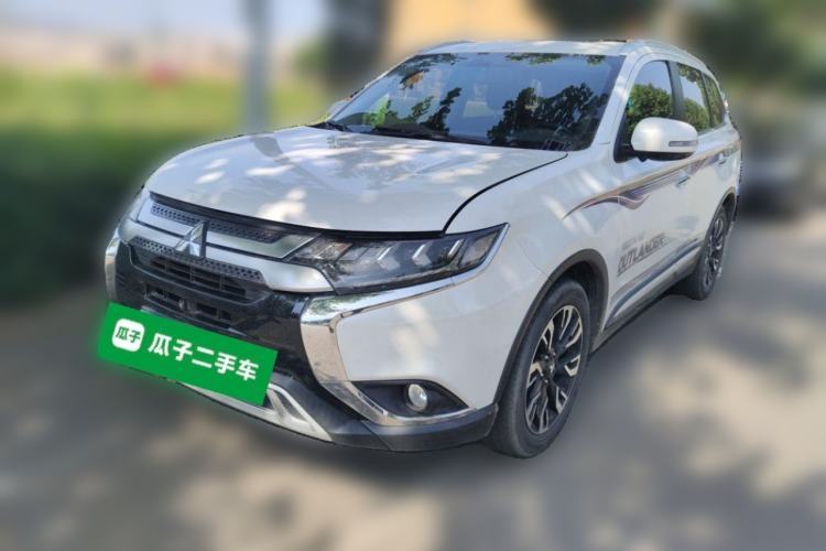 Used Mitsubishi Outlander 2020 2.4L 4x4 Zhi Xiang Edition 5 Seats Guazi used car, China used car export, Used car for sale, Used  cars, Cheapest cars for sale