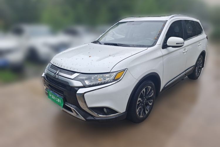 Used Mitsubishi Outlander 2020 2.0L Two-Wheel Drive Enjoyment Version 5 Seats Guazi used car, China used car export, Used car for sale, Used  cars, Cheapest cars for sale