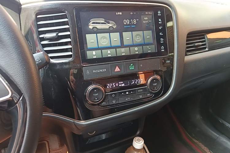 Used Mitsubishi Outlander 2020 2.0L Two-Wheel Drive Enjoyment Version 5 Seats Audio And AC Panel