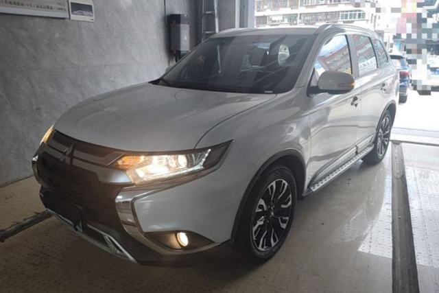 Used Mitsubishi Outlander 2020 2.0L Two-Wheel Drive Enjoyment Version 5 Seats