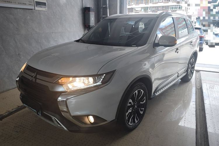 Used Mitsubishi Outlander 2020 2.0L Two-Wheel Drive Enjoyment Version 5 Seats Guazi used car, China used car export, Used car for sale, Used cars, Cheapest cars for sale