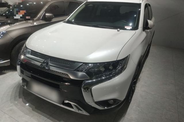 Used Mitsubishi Outlander 2020 2.4L 4x4 Zhi Xiang Edition 5 Seats