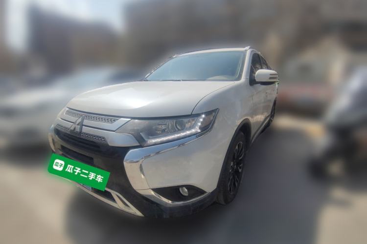 Used Mitsubishi Outlander 2020 2.0L Two-Wheel Drive Enjoyment Version 5 Seats