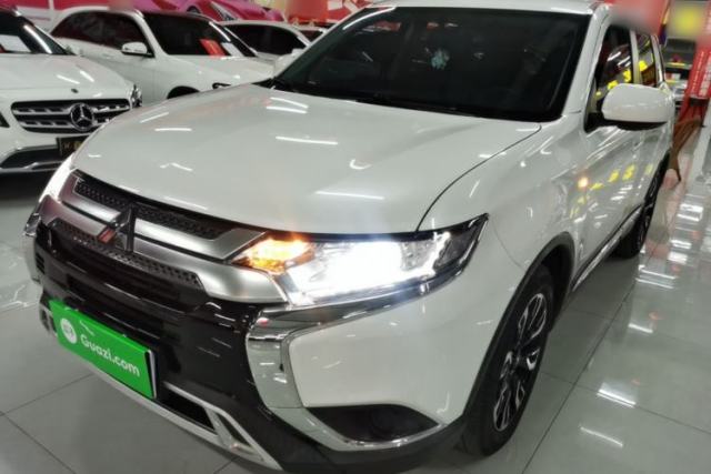 Used Mitsubishi Outlander 2020 2.0L Two-Wheel Drive Comfort Edition 5 Seats