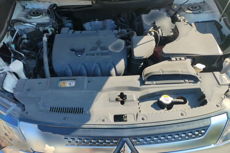 Used Mitsubishi Outlander 2020 2.4L 4x4 Zhi Xiang Edition 7-Seater Engine Bay