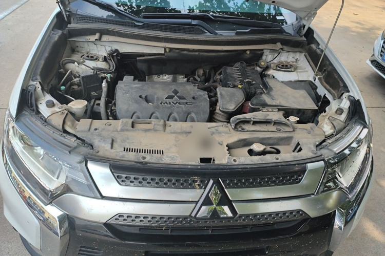 Used Mitsubishi Outlander 2020 2.0L Two-Wheel Drive Comfort Edition 5 Seats Engine Bay