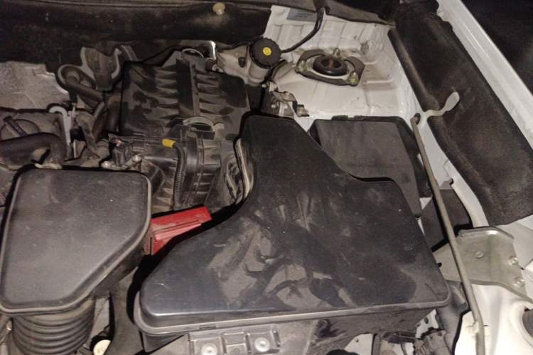 Used Mitsubishi Outlander 2020 2.0L Two-Wheel Drive Comfort Edition 7-Seater Engine Bay Left