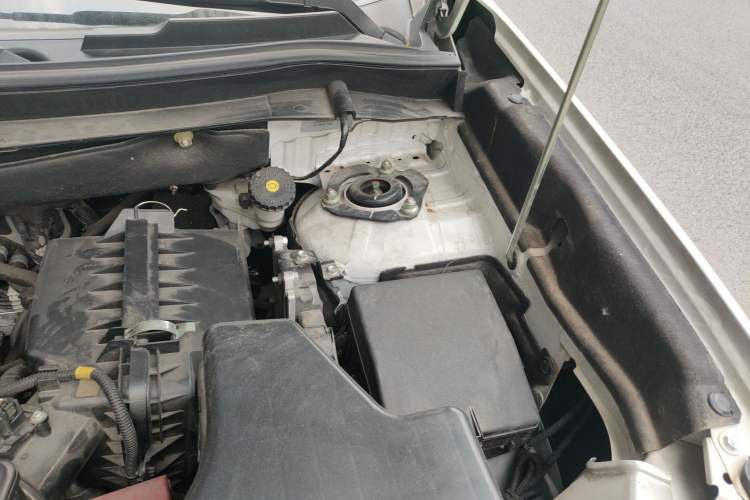 Used Mitsubishi Outlander 2020 2.4L 4x4 Zhi Xiang Edition 5 Seats Engine Bay Left
