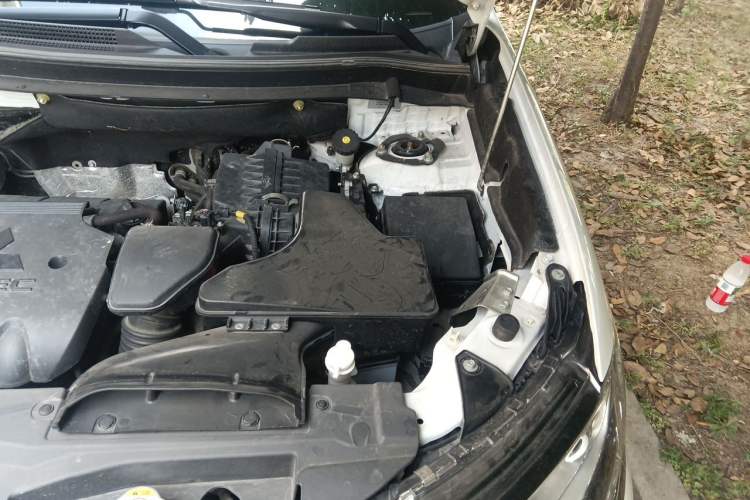 Used Mitsubishi Outlander 2020 2.0L Two-Wheel Drive Comfort Edition 7-Seater Engine Bay Left