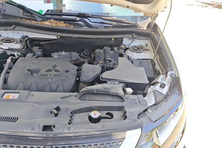 Used Mitsubishi Outlander 2020 2.0L Two-Wheel Drive Comfort Edition 7-Seater Engine Bay Left