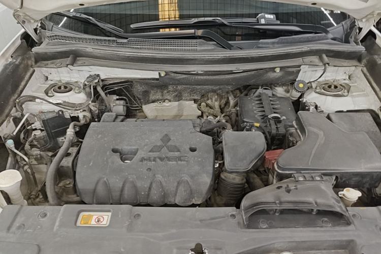 Used Mitsubishi Outlander 2020 2.4L 4x4 Zhi Xiang Edition 5 Seats Engine Bay