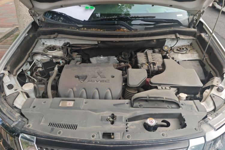 Used Mitsubishi Outlander 2020 2.4L 4x4 Zhi Xiang Edition 5 Seats Engine Bay