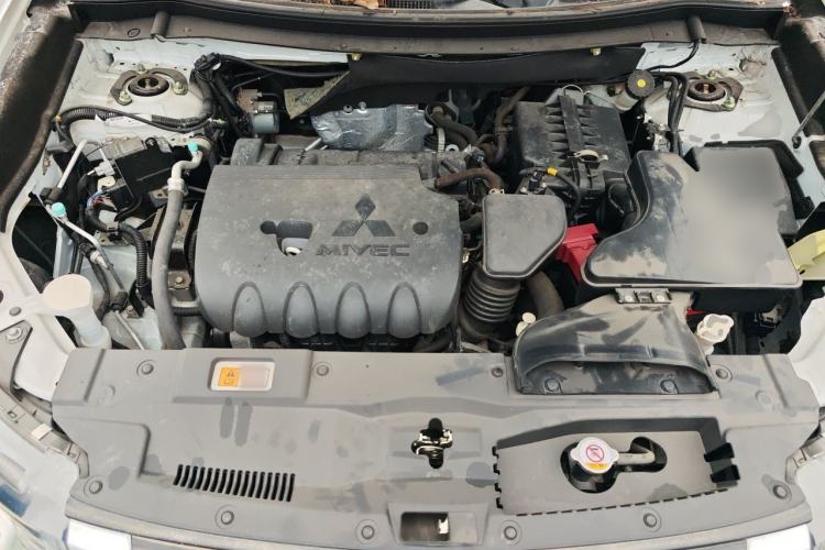Used Mitsubishi Outlander 2020 2.0L Two-Wheel Drive Enjoyment Version 5 Seats Engine Bay