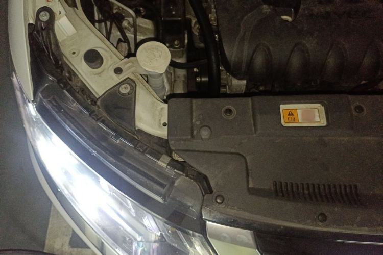 Used Mitsubishi Outlander 2020 2.4L 4x4 Zhi Xiang Edition 7-Seater Engine Bay Right