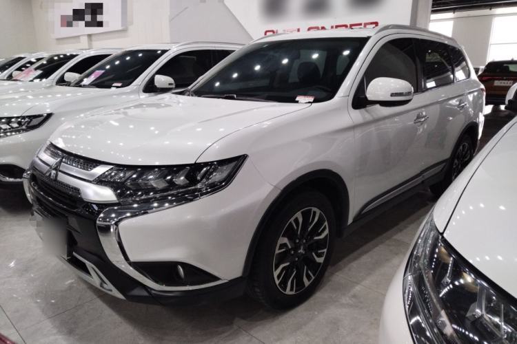Used Mitsubishi Outlander 2020 2.4L 4x4 Zhi Xiang Edition 5 Seats Guazi used car, China used car export, Used car for sale, Used  cars, Cheapest cars for sale