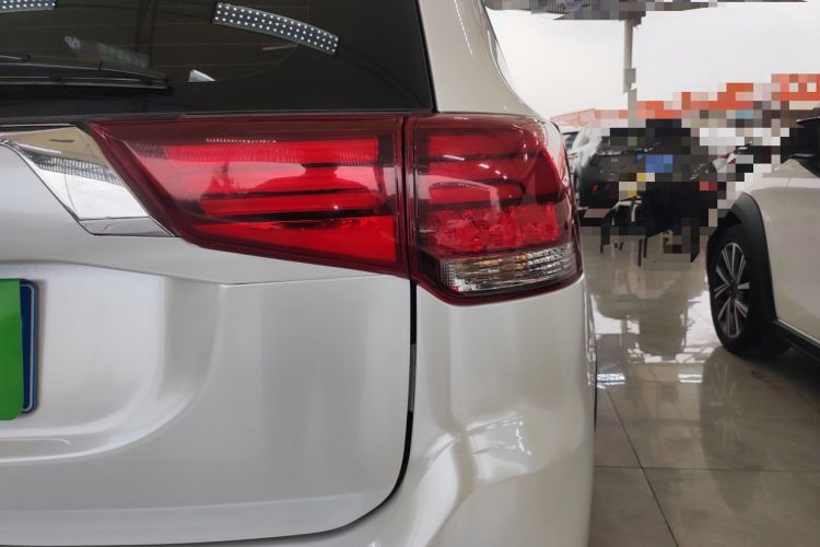 Used Mitsubishi Outlander 2020 2.0L Two-Wheel Drive Enjoyment Version 5 Seats Exterior 2