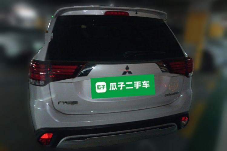 Used Mitsubishi Outlander 2020 2.0L Two-Wheel Drive Enjoyment Version 5 Seats Exterior 4