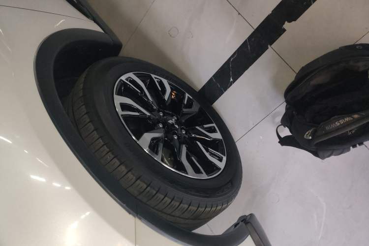 Used Mitsubishi Outlander 2020 2.0L Two-Wheel Drive Enjoyment Version 5 Seats Exterior 4