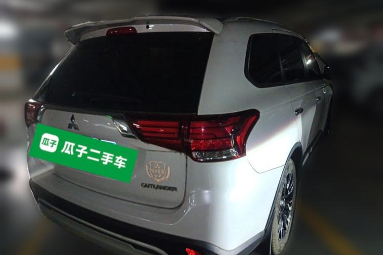Used Mitsubishi Outlander 2020 2.0L Two-Wheel Drive Enjoyment Version 5 Seats Exterior 5