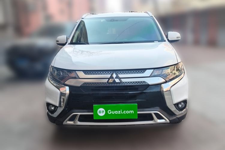 Used Mitsubishi Outlander 2020 2.4L 4x4 Zhi Xiang Edition 5 Seats Front