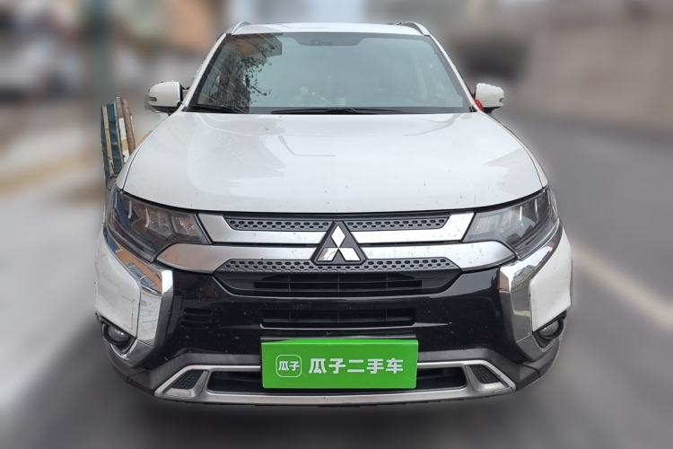 Used Mitsubishi Outlander 2020 2.4L 4x4 Zhi Xiang Edition 5 Seats Front