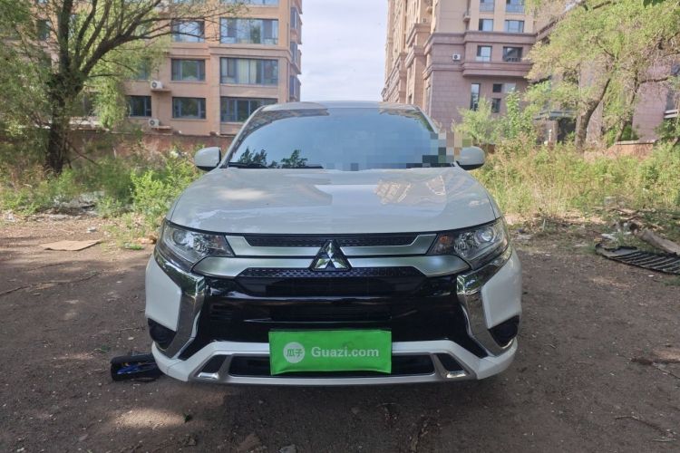 Used Mitsubishi Outlander 2020 2.0L Two-Wheel Drive Comfort Edition 5 Seats Front