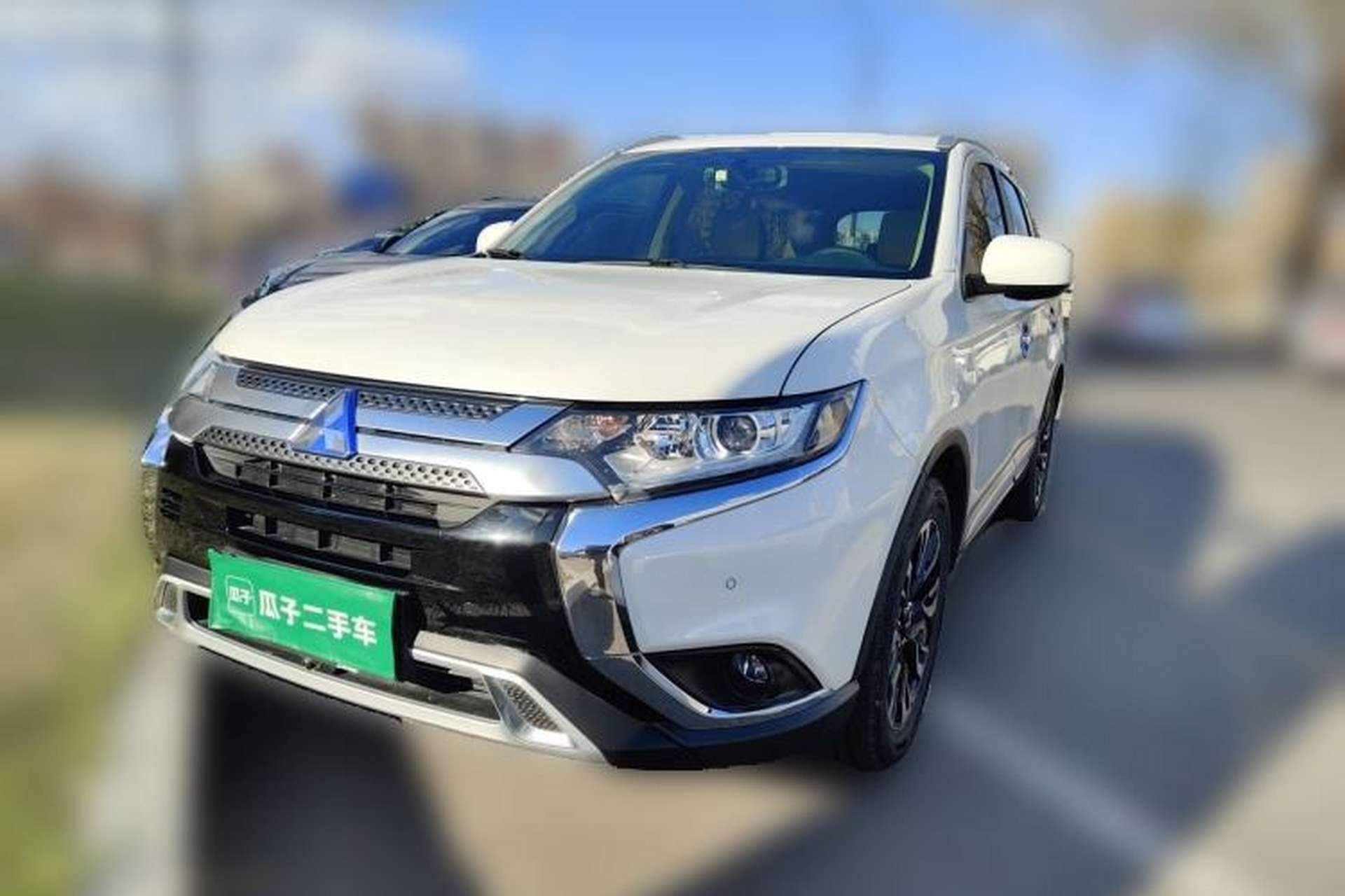 Used Mitsubishi Outlander 2020 2.0L Two-Wheel Drive Comfort Edition 5 Seats Front Left 45 Deg