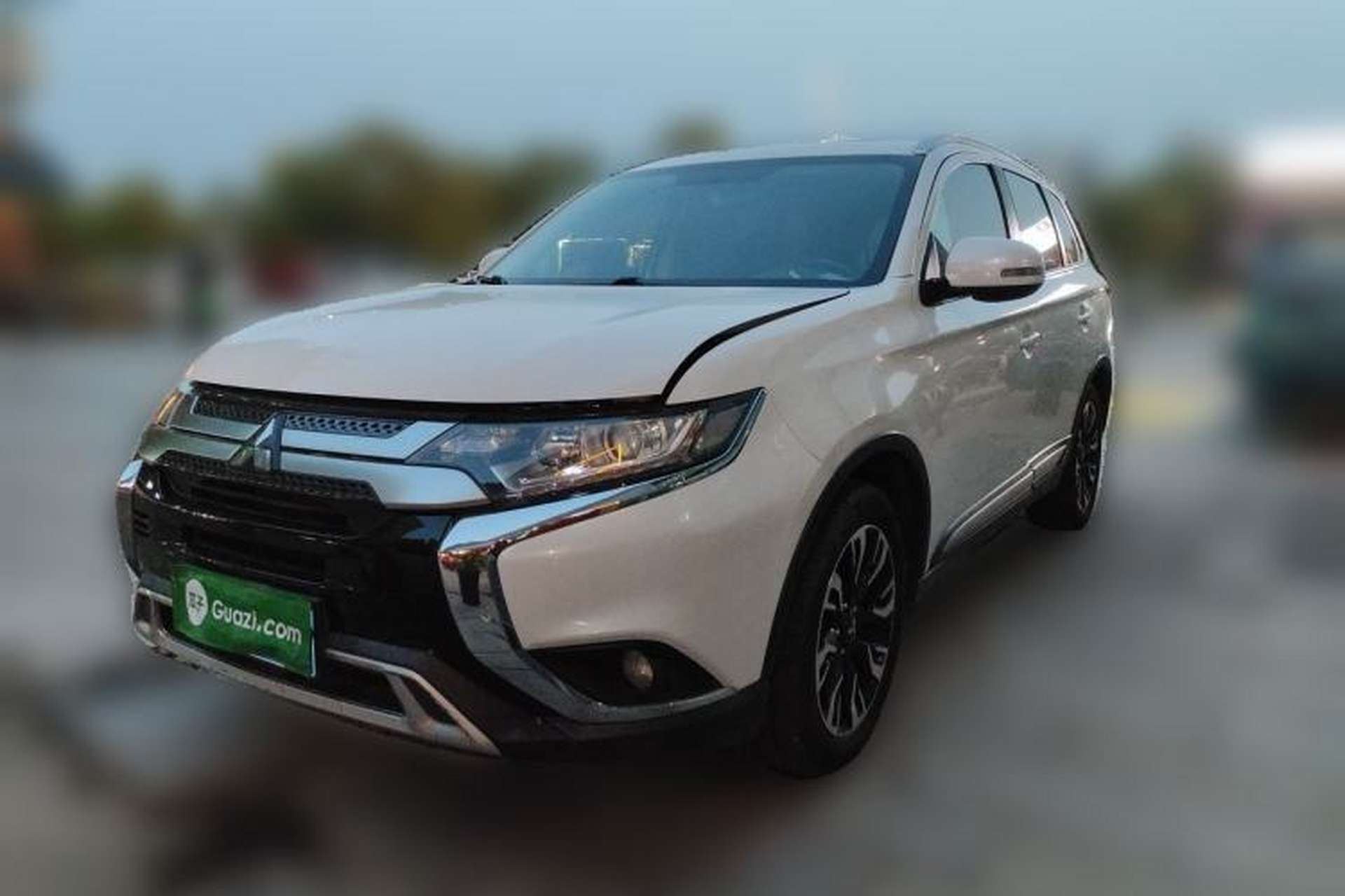 Used Mitsubishi Outlander 2020 2.0L Two-Wheel Drive Enjoyment Version 5 Seats Front Left 45 Deg